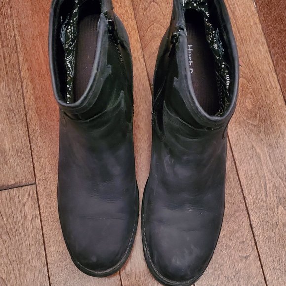 Hush Puppies Short Black Leather Western Boots - Picture 2 of 2